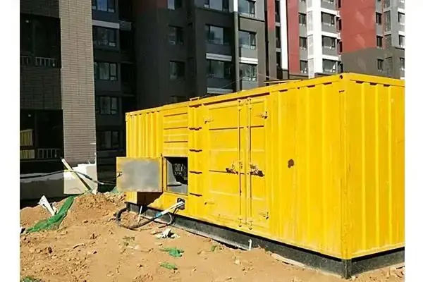 来宾发电机租赁中燃油压力过低会对发动机的哪些部件造成损坏？