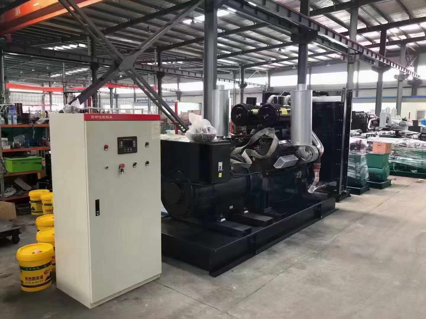 来宾发电机2000kVA 负载需要多大的电缆？